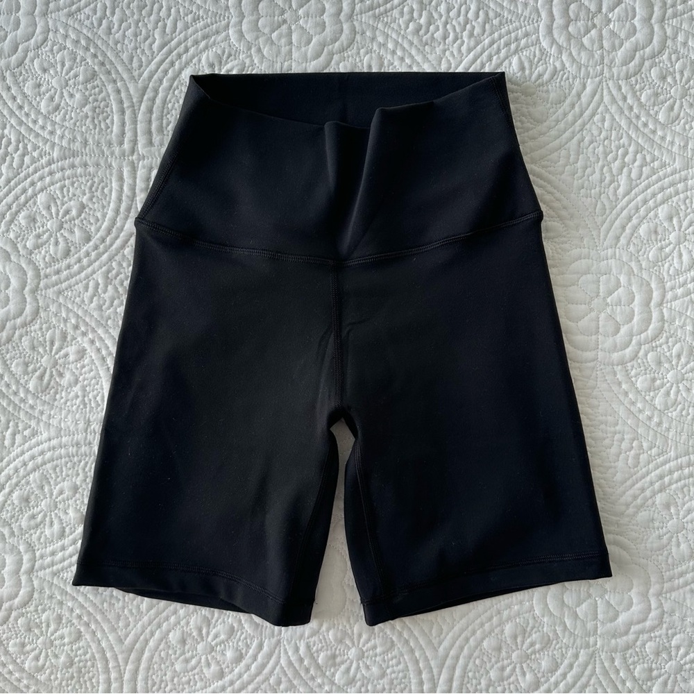 aritzia LIFE cheeky hi-rise short